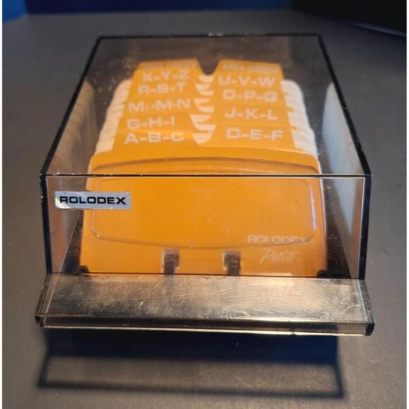 Rolodex Petite S-310C Card File W/Lined Cards Dividers Address/Phone Holder - Picture 1 of 9